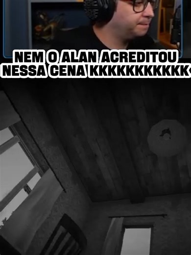 A MELHOR CENA DO ALAN NO DAY Z KKKKKKKKKKKKKKKKKKKK GAME – DAY Z Você não morre… você APAGA. E isso muda tudo 😰 No DayZ, perder sangue ou tomar muito dano pode te fazer desmaiar do nada. Tela preta, corpo no chão e zero controle. Enquanto isso? Qualquer jogador pode te achar, roubar ou finalizar. Sobreviver não é só matar… É continuar consciente. 💀🎮 #GAME #cortes #dayz #comedia #engraçado #viralllllll #gamer #sobrevivencia #survivor