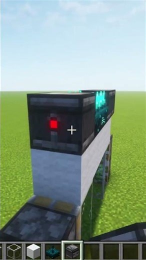 Minecraft Sensor Door 🚪 #shorts
