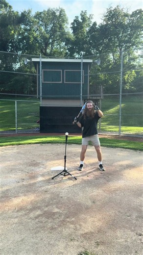 Tee drill to help hit inside pitches #baseball #baseballplayer #ilovebaseball #baseballlife #homerun