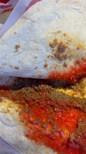 Reviewing Del Tacos 🌮 Hot Cheetos Menu 🌮🔥