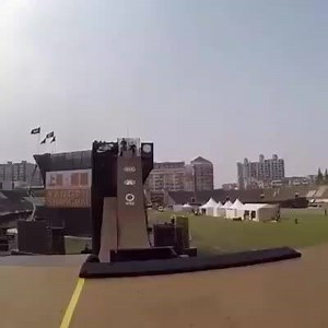Amazing mid-air BMX bike-swap! Incredible! | OddsPortal.com