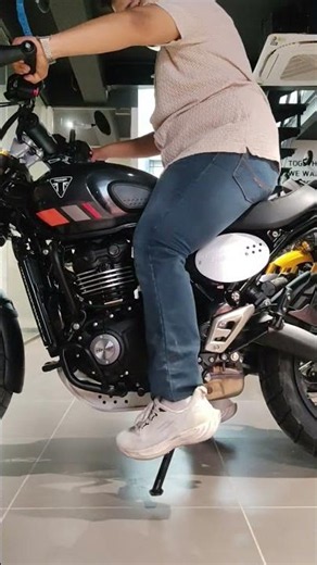 Side Stand Engine Cutoff When In Gear Triumph Scrambler 400 XC New Model 2026 Exhaust Sound