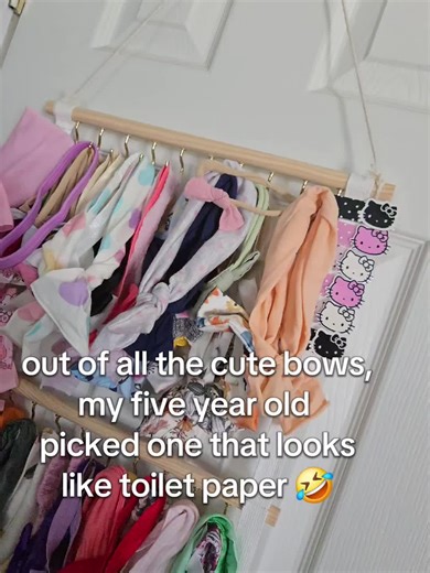 sissy is not amused with his choice 🤣🤣 #girlmom #twins #anxiety