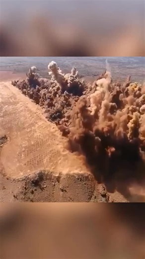 𝐊𝐚𝐫𝐰𝐚𝐧 𝐘 𝐒𝐚𝐥𝐢𝐡 on Instagram: "𝐁𝐥𝐚𝐬𝐭𝐢𝐧𝐠 𝐢𝐧 𝐌𝐢𝐧𝐢𝐧𝐠 𝐚𝐧𝐝 𝐓𝐮𝐧𝐧𝐞𝐥𝐢𝐧𝐠 — 𝐓𝐡𝐞 𝐏𝐨𝐰𝐞𝐫 𝐁𝐞𝐡𝐢𝐧𝐝 𝐑𝐨𝐜𝐤 𝐄𝐱𝐜𝐚𝐯𝐚𝐭𝐢𝐨𝐧: Blasting is one of the most essential and effective methods used in mining and tunneling to break solid rock and create space for further development. It involves the controlled use of explosives to fracture and displace rock, making excavation faster and more efficient. 🔹 Why We Use Blasting: 1. Rock Fragmentation: Blasting break