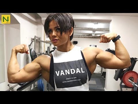 世界で最も格好いい筋肉女子【筋トレ】