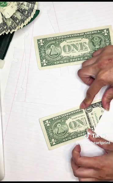 DIY Money Rosette Ribbon Lei Tutorial for Graduation