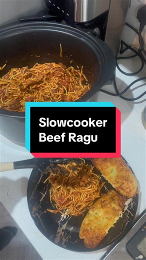 Slow cooker beef ragu and fresh spaghetti. Not a traditional recipe, but easy and achievable whilst remaining delicious 😋 #slowcooker #beef #ragu #easyrecipes #foodtok