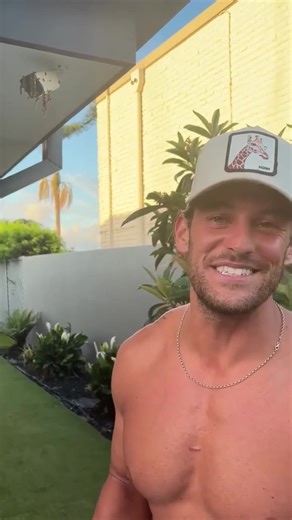 Alergic To Bees #love #funnyvideo #viralvideo #prankvideo | Hanky Pranky