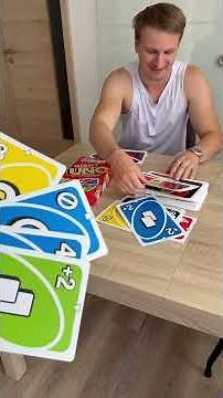 We’re playing UNO with XXL cards 😂