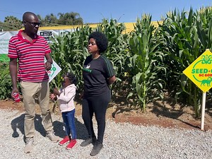 15 reactions | @AndrewNgolo speaks on the benefits of conservation & organic farming emphasizing on the health benefits 欄 | Wendy Madzura | Facebook