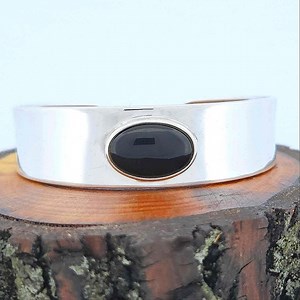 ELLE Ruby Hard to Find Oval Onyx Cuff