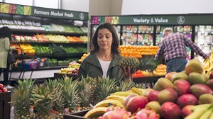 923 reactions · 18 shares | Pick up a week’s worth of groceries from fresh produce to frozen pizza, and get it done in no time. Smart & Final. Where Else? | Smart & Final | Facebook