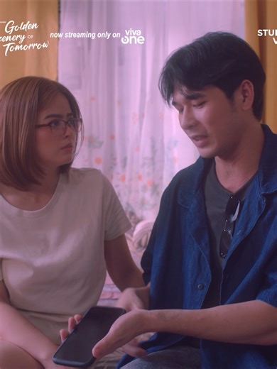 Ang dami namang utos ng management, Kino. Pati ba pagkawala ng bracelet, utos din? Catch the latest episode of Golden Scenery of Tomorrow, streaming only on Viva One! https://share.vivaone.ph/GoldenSeneryOfTomorrowFb #GoldenSceneryOfTomorrow #GSOTQuietBeforeChaos #BeaBinene | #WilbertRoss #WilBea | #ViArkin #UniverKada #StudioViva