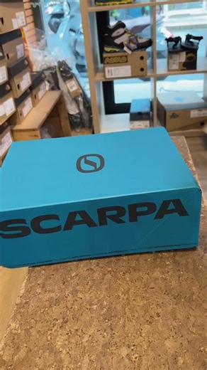 SCARPA Ribelle Cross 2 Mid GTX WMN ซิ่ง เบา แข็งแรง! เหมาะกับสาวๆทุกคนที่ต้องการความท้าทาย ไปได้ทุกฤดู ร้อน หนาว ฝนตก ราคา 7,500 บาท ปกป้องเต็มขั้น ข้อ mid สบายใจทุกก้าวที่เดิน GORE-TEX® ป้องกันน้ำได้ 100% พร้อมระบายอากาศดีเยี่ยม หน้าผ้าสังเคราะห์น้ำหนักเบา ทนทาน ยืดหยุ่น TPU Rand ป้องกันรอบรองเท้า ลดแรงกระแทกจากหินและพื้น และเสริมความมั่นคงด้านข้าง #maw10bkk #scarpa #thepuffinhouse | The Puffin House สถานที่จำหน่ายอุปกรณ์เดินป่าแผนปัจจุบัน