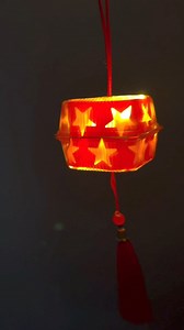 Use two mooncake boxes to make beautiful star lanterns #fblifestyle #lanterns | Art, Crafts and Journals