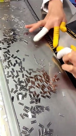 この小さなチップ、スマホの心臓部！