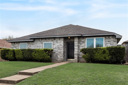 1205 Candlenut Ct, DeSoto, TX 75115 - MLS 21236380 - Coldwell Banker