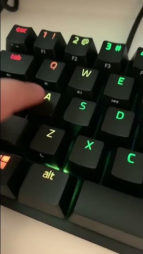 RAZER HUNTSMAN MINI QUICK UNBOXING!