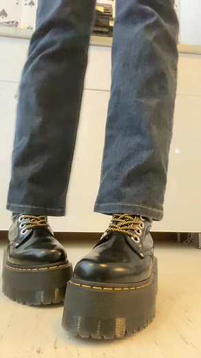 Stylish Dr. Martens Jadon Max Platform Boots for Fashionable Walks