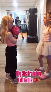 Little training session with girls. Warrior Princesses 👸🥊 #boxing #boxingtraining #boxingdrills #viral #fyp #viralvideos | Jessica B