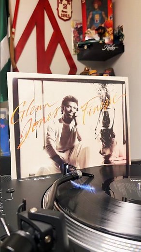 Let’s talk samples!! Glenn Jones - Show Me. Sound familiar? Who sampled it best?