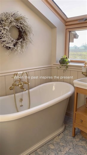 Would you fall for this Victorian-inspired Gold accent bathroom? This stunning bathroom by @oaktreehome (IG) showcases the power of our Gold fixtures against neutral paneling. The traditional basin, Victorian bath and decorative details create timeless elegance with character. We want to see your space! Tag us in your photos and you might just see them on our feed. | Burlington Bathrooms