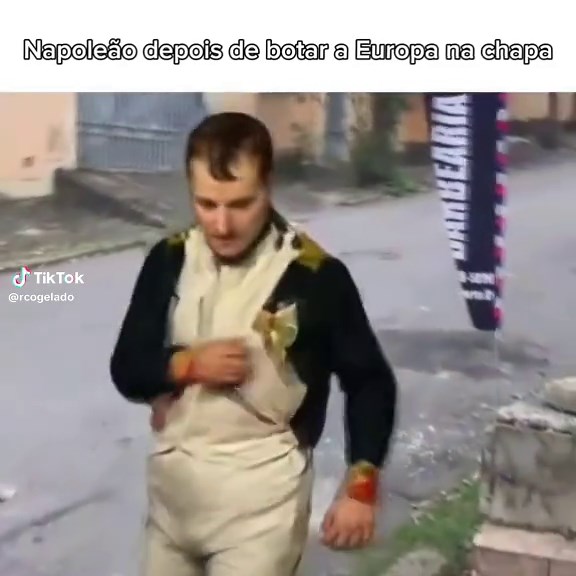 Meme do Napoleão Bonaparte: O Engraçado Tropeço da História