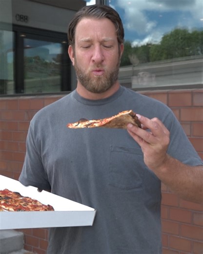 529K views · 8.1K reactions | Barstool Pizza Review - Angela's Coal Fired Pizza (Saugus, MA) | David Portnoy - El Presidente | Facebook