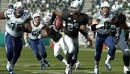 Madden NFL 11-Gamestop Trailer