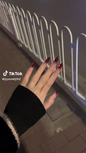 Red and Black Nail Art Designs for Elegant Style