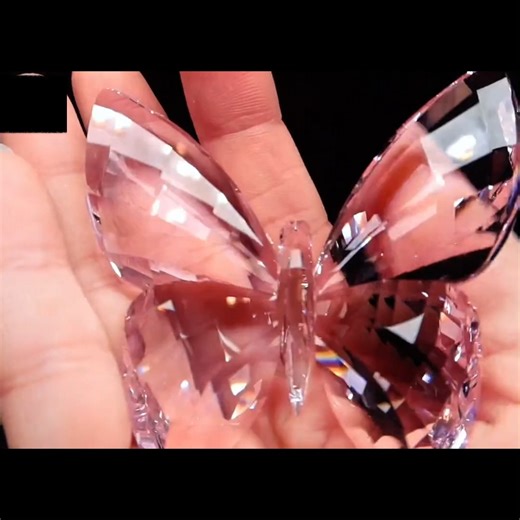 564K views · 15K reactions | New Mold-Handmade Crystal Butterfly Ornament Decoration Resin Mold Mold linkhttps://www.intoresin.com/products/handmade-crystal-butterfly-ornament-decoration-resin-mold?variant=46447790260454 #resindesigns #handmadecrafts #resinmolds #resinart_ideas #resinart #intoresin #handmadecrafts #resinartists #resindesigns #resinartwork #resin #ResinArt | IntoResin Molds | Facebook