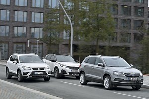 SUVs im Test: Der neue Karoq trifft auf 3008 und Ateca - AUTO BILD