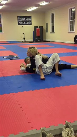 Eli “Double Champ” Blackmon on Instagram: "Buggy choke attempt: ❌ Standing defense: ✅ Elevator sweep: ✔️✔️✔️ Laughter: guaranteed 😂🫡"