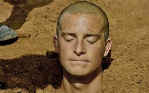 [探索频道]Bear Grylls-Escape to the Legion（沙漠兵团的考验）02-中文字幕