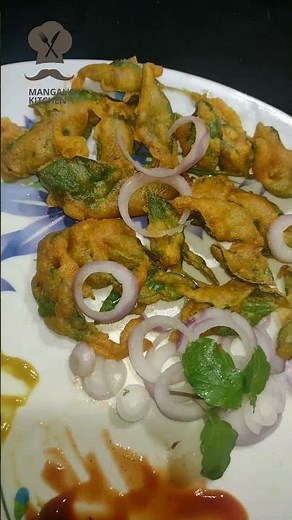 Curry Leaves Bhajiya | Crunchy Curry Leavesakora | Curry Leaves Fritters /Mangal's kitchen #shorts