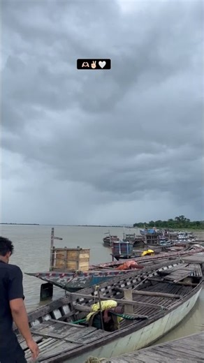 Brahmaputra river 🫶🏻✌🏻🤍🏞️#river #brahmaputra #nature