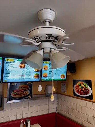 Subway Fan Meltdown: Wobbling Out of Control and Making Ridiculously Loud Noises!