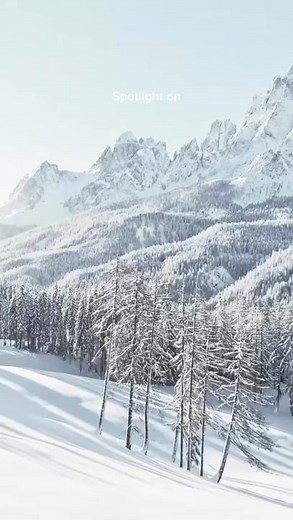 With wide-open slopes and room to cruise, 3 Zinnen Dolomites is all about finding your rhythm⛷️ Add in laid-back villages, seriously scenic views and rolling runs for every level – is this one of Italy’s best-kept secrets?😍 https://bit.ly/43syUs1 | Crystal Ski Holidays