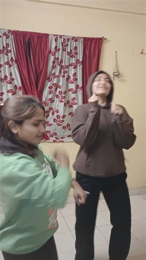 🍂🍁 on Instagram: "Swalla . . . . . #swalla #trend #dancechallenge #dance #fyp"