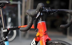 美利达斯特拉1000d