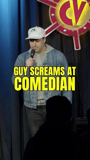 Heckler freaks out at comedian🤣#fyp #standupcomedy #crowdwork #comedy #adamray