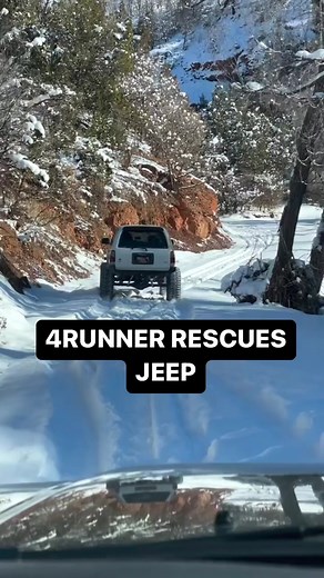4Runner rescues jeep! #4runner #overland #4runnermods #toyota4runner #toyota #offroad #toyotausa #yota #4runnersoftiktok #overlanding #overland #4x4 #offroad