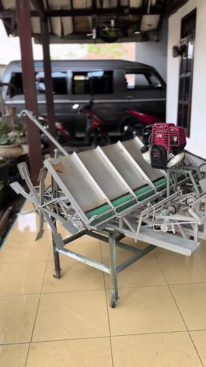 Mesin Tanam Padi Vietnam: Alat Tanam Padi Otomatis