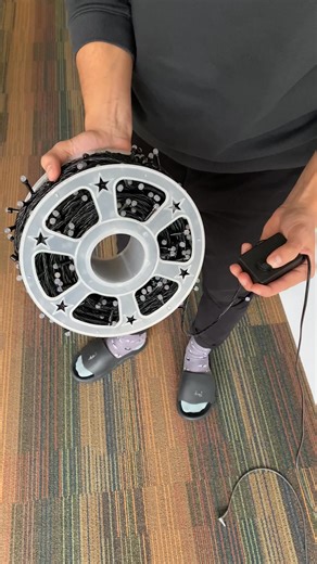 💡 50 de metri de lumini LED strălucitoare pentru decorare fără sfârșit 🌈 Alege între o strălucire alb cald sau multicoloră 🌧️ Rezistent la apă pentru utilizare în interior și exterior ⚡ Economisire de energie cu durată lungă de viață 👉 Descoperă mai multe: https://ro.buybase.eu/shop/50mll/ | BuyBase România