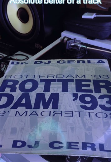 🎚️💣 NEEDLE DROP 💣🎚️ Track: DJ Dr. Cerla – Rotterdam ’93 Year: 1993 📍Straight outta the hardcore capital – Rotterdam – this one’s a no-holds-barred 1993 stomper from Dr. Cerla, better known for pushing that full-throttle Italian/Euro hardcore sound 💥 🔊 Thunderous kicks, distorted synths & that unmistakable early ’90s energy. Perfect for warehouse walls dripping with sweat & strobe. 🇮🇹🇳🇱 When Italy meets Rotterdam… pure chaos. 🌀Vinyl lovers – this is that raw, rave energy that defined