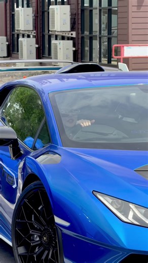 Lamborghini Morning Drive with a Touch of Elegance