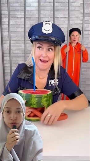 Sosis dalam semangka #comedy #trending