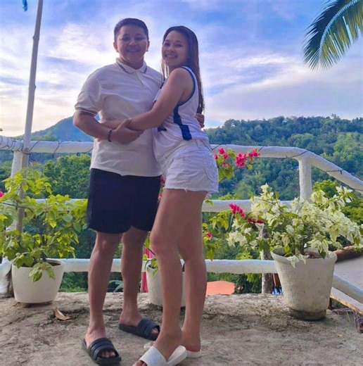 The Princess Diaries, - Mia tell Lily her identity😉 #fyp #MustWatch #movieclips #everyonefollowers #reelsvideo #reelsviral #fbreelsfypシ゚ #EVERYBODY #follower #highlightseveryone #highlightsシ゚ #viewers #nonfollowersviewers | Charlene Roble Laurea