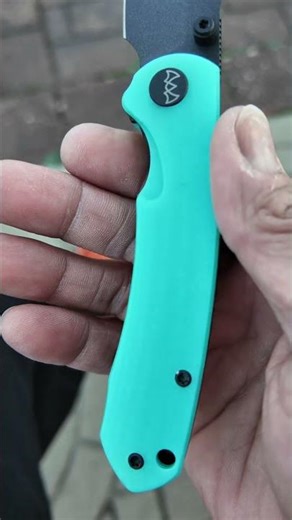 Tiffany blue (Who you?)