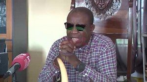 Senior Chief Shakumbila Endorses President Hichilema, Traditional Leaders Back Constitution Amendment Bill Senior Chief Shakumbila has endorsed President Hakainde Hichilema ahead of the 2026 general elections, praising his leadership and policies, particularly the free education initiative which has enabled many young people to access schooling. Speaking during a courtesy call by a delegation from Nangoma Constituency, the traditional leader commended the UPND administration for promoting peace 